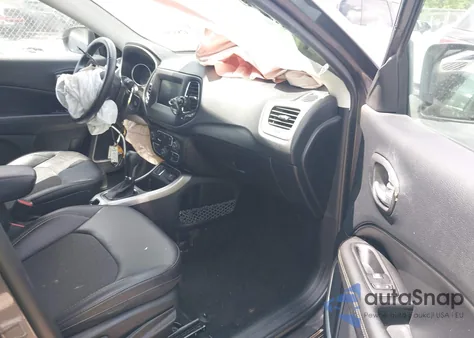 2019 Jeep Compass Latitude Fwd from USA, damaged, VIN 3C4NJCBB1KT658435